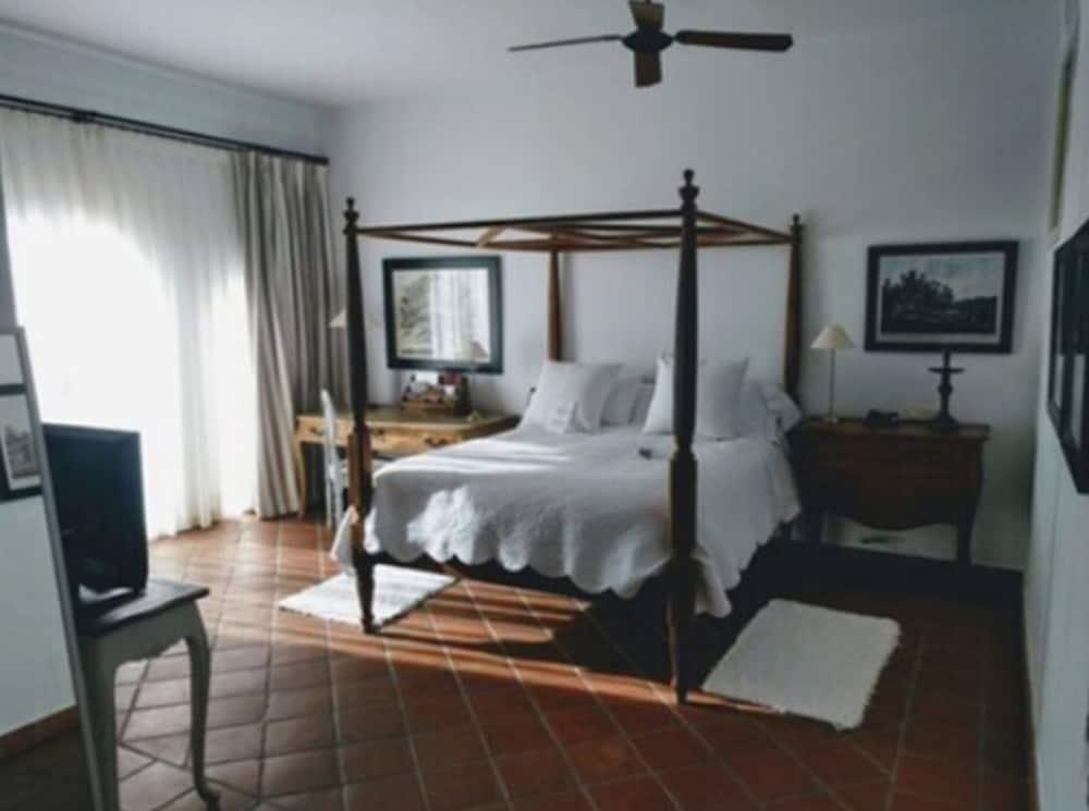 B Bou Hotel Cortijo Bravo Велес Экстерьер фото