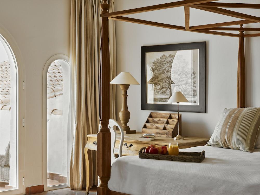B Bou Hotel Cortijo Bravo Велес Экстерьер фото