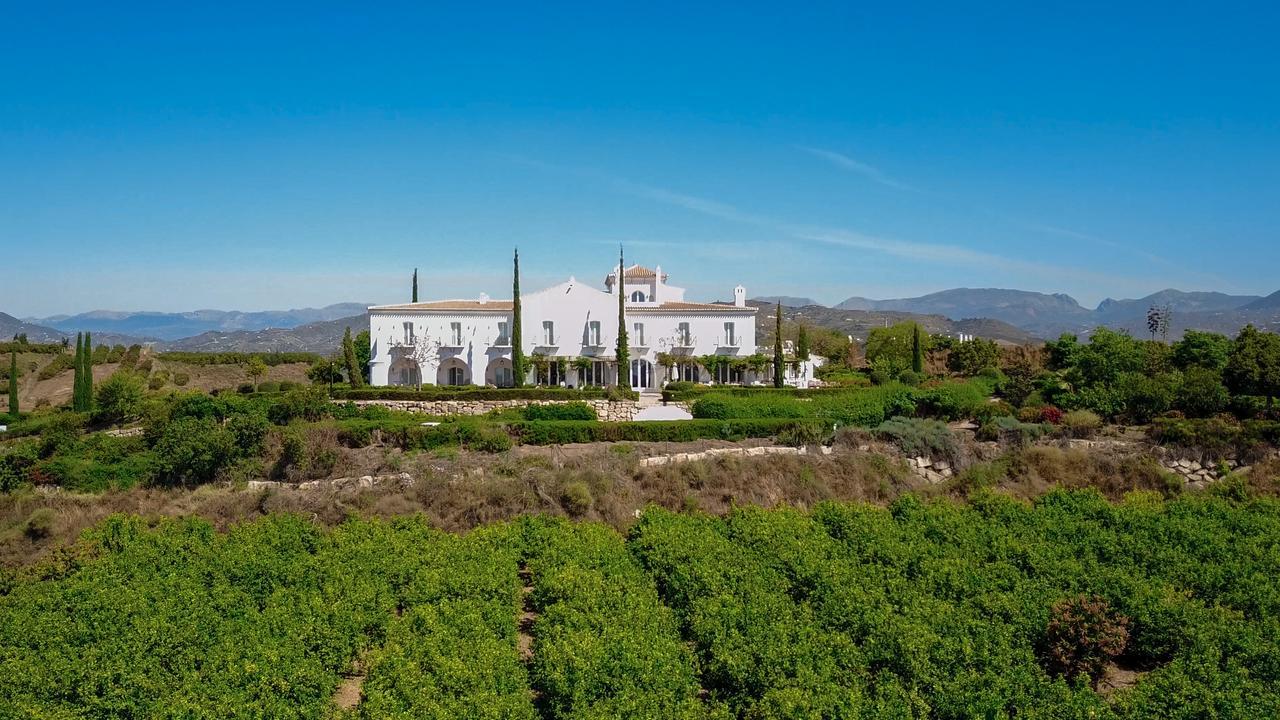 B Bou Hotel Cortijo Bravo Велес Экстерьер фото